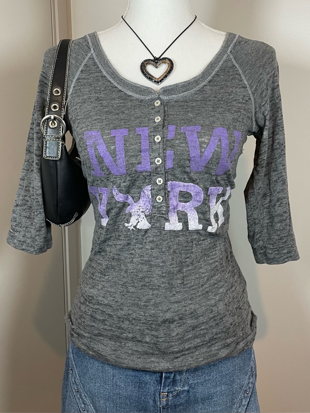 American Eagle Gray Purple Quarter Length Sleeve Henley Small Shirt